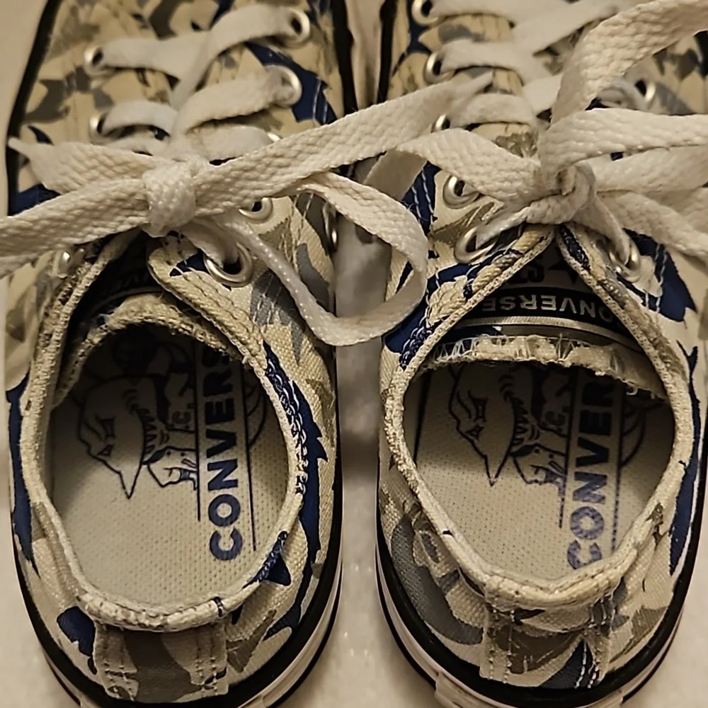Converse All Stars Low Top Sneakers Blue/Gray Shark Bite Fish Novelty Sz 12